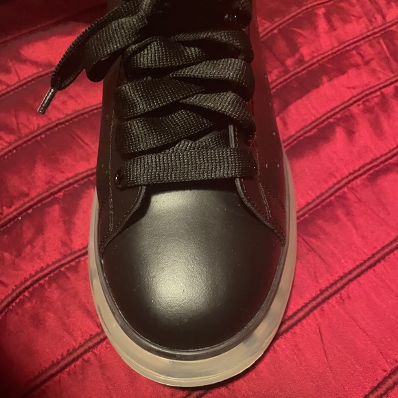 Worn once - Picture 3 of 6